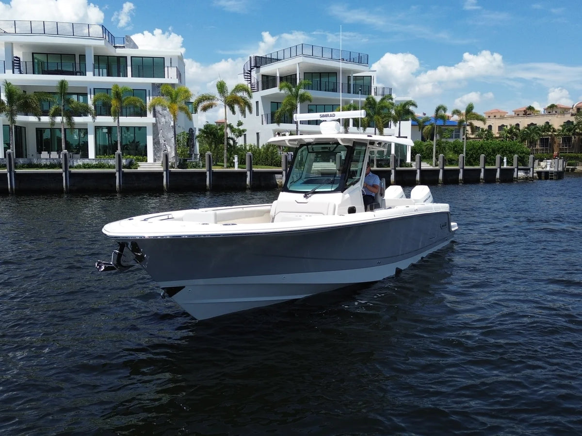 2026 Boston Whaler 330 Outrage 33.0 feet, Pompano Beach, Florida #16