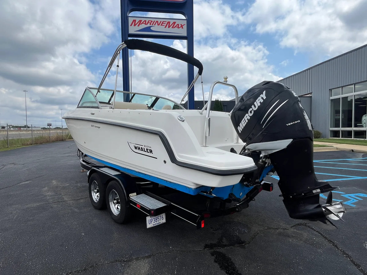 2013 Boston Whaler 230 VANTAGE 23.0 feet, Greenville, SC #10