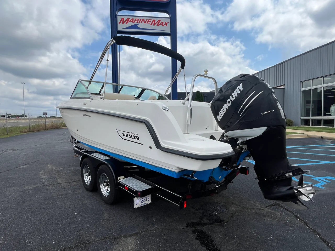 2013 Boston Whaler 230 VANTAGE 23.0 feet, Greenville, SC #10