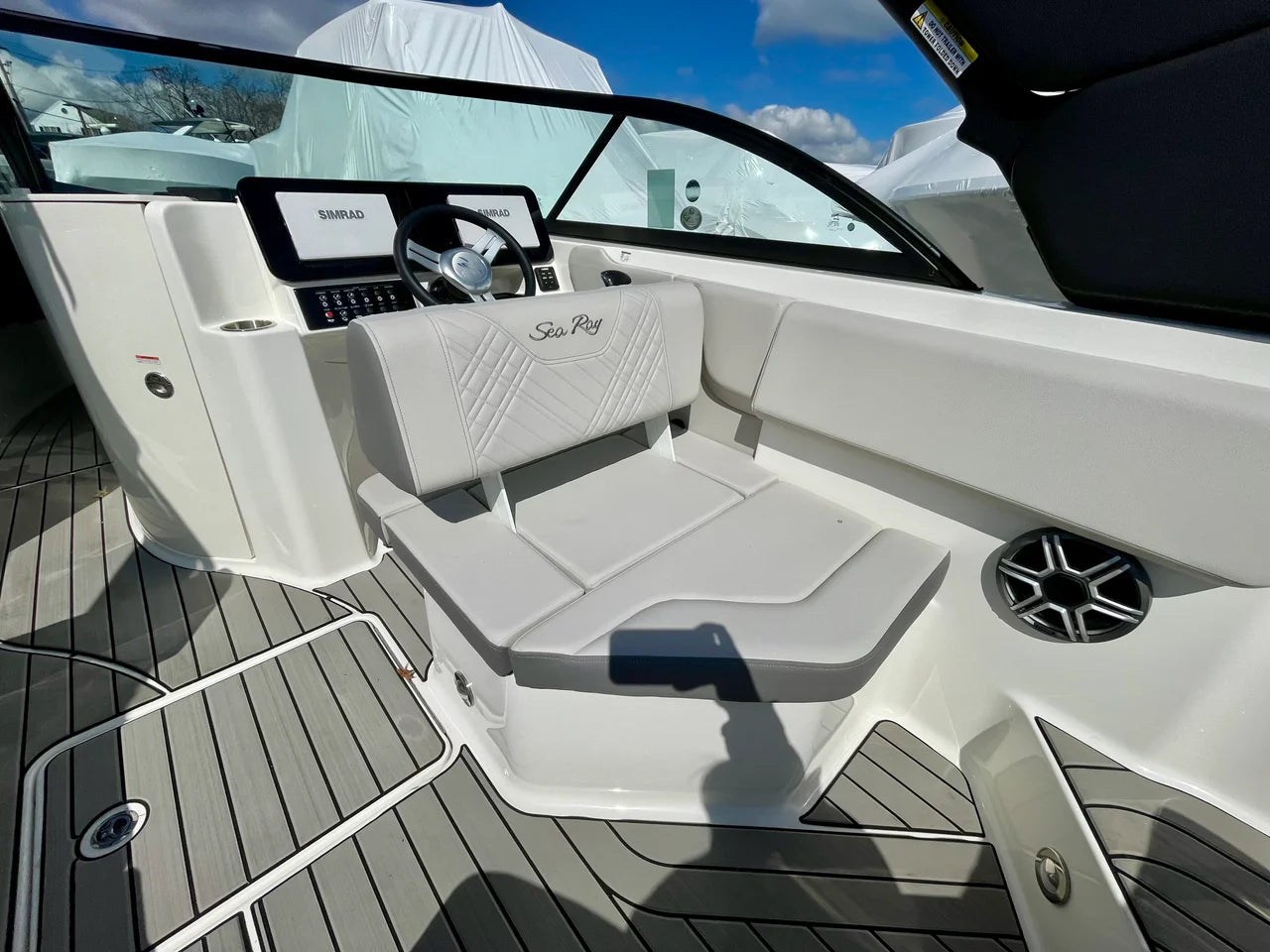 2026 Sea Ray SDX 230 Outboard 23.0 feet, Quincy, MA #12