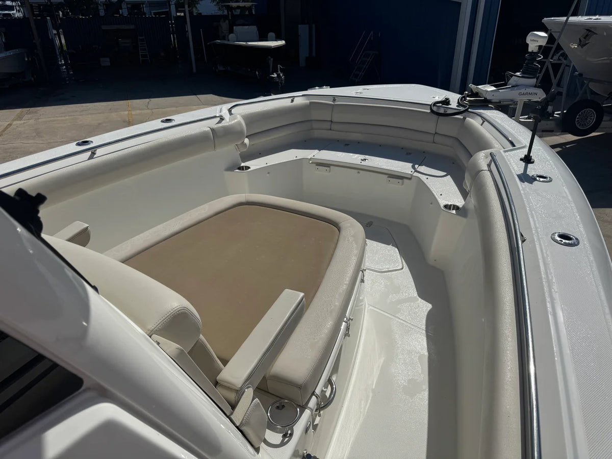 2017 Boston Whaler 33 OR 33.0 feet, Cocoa, Florida #18