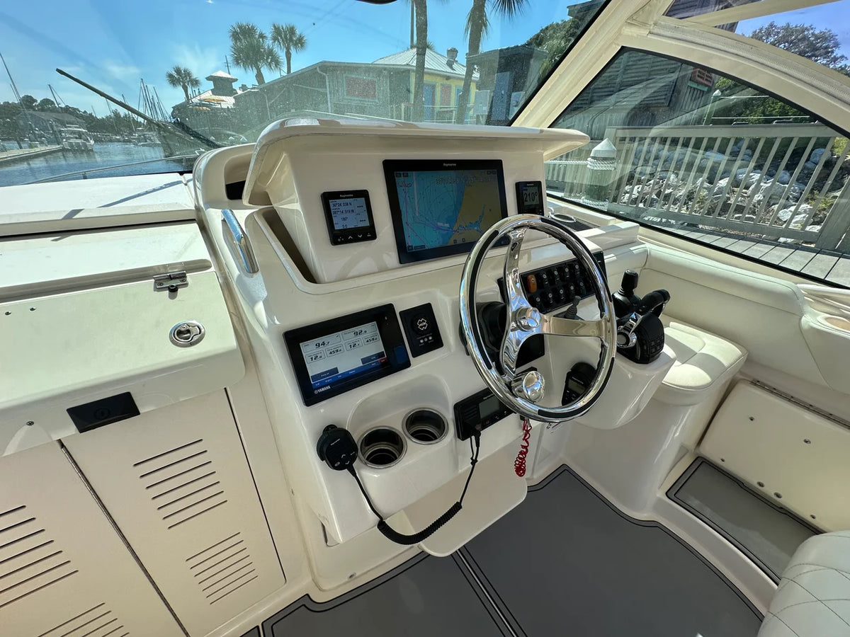 2020 Grady-White 330 EXPRESS 33.0 feet, Pensacola, Florida #33