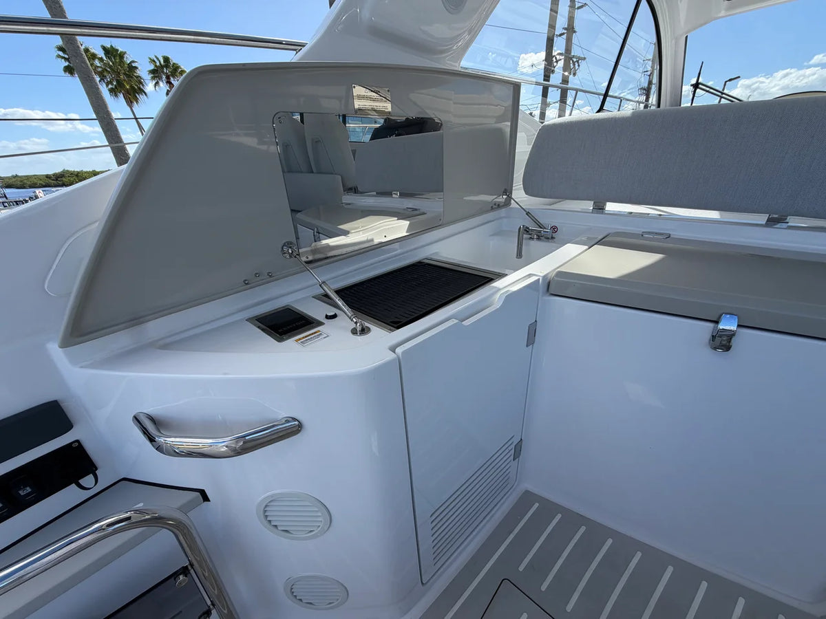 2027 Azimut A45 45.0 feet, Stuart, Florida #30
