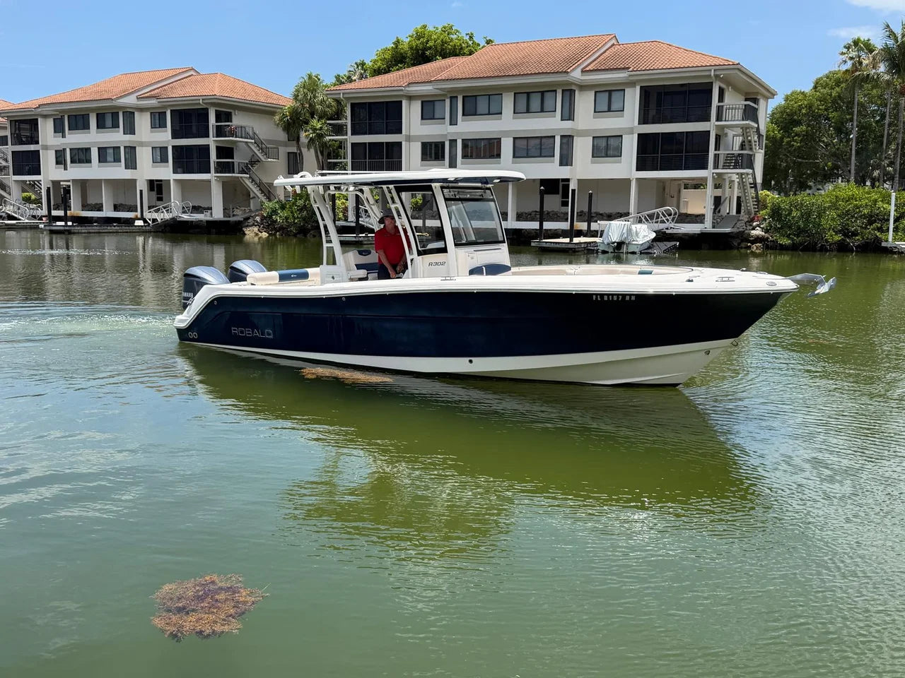 2017 Robalo R302 CENTER CONSOLE 29.0 feet, Key Largo, FL #2