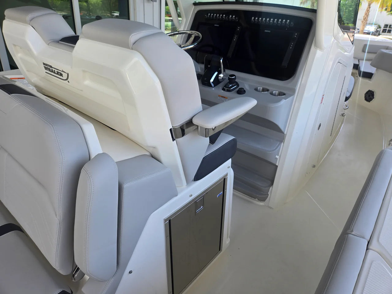 2027 Boston Whaler 330 Outrage 33.0 feet, Charleston, SC #11