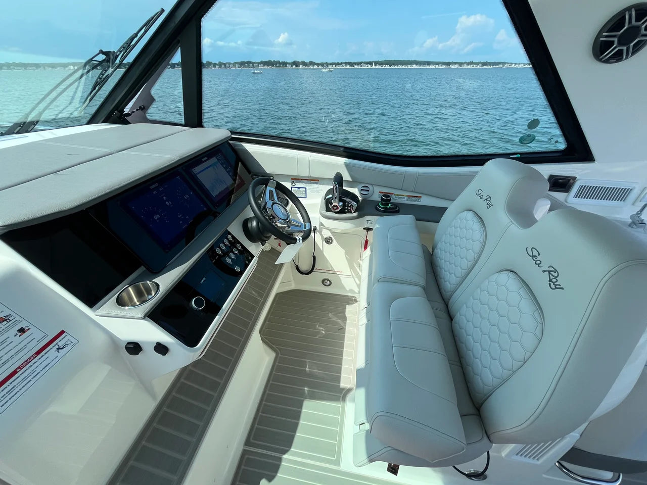 2026 Sea Ray Sundancer 320 Outboard 32.0 feet, Westbrook, Connecticut #19