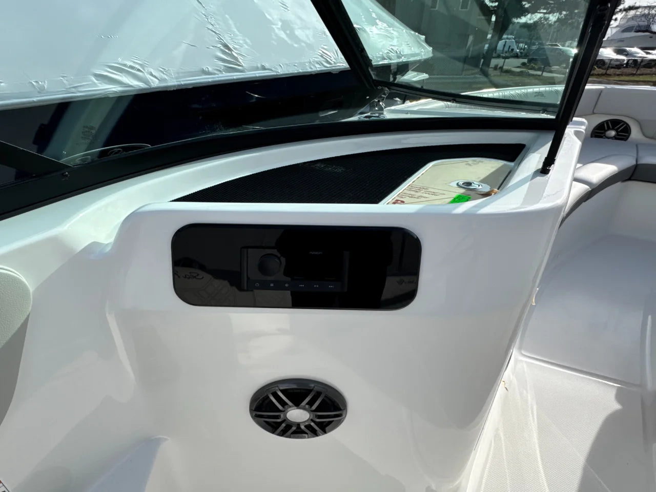 2026 Sea Ray SDX 230 Outboard 23.0 feet, Huntington, NY #22