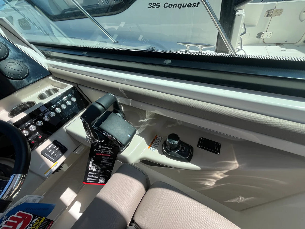 2026 Boston Whaler 330 Vantage 33.0 feet, Westbrook, Connecticut #26