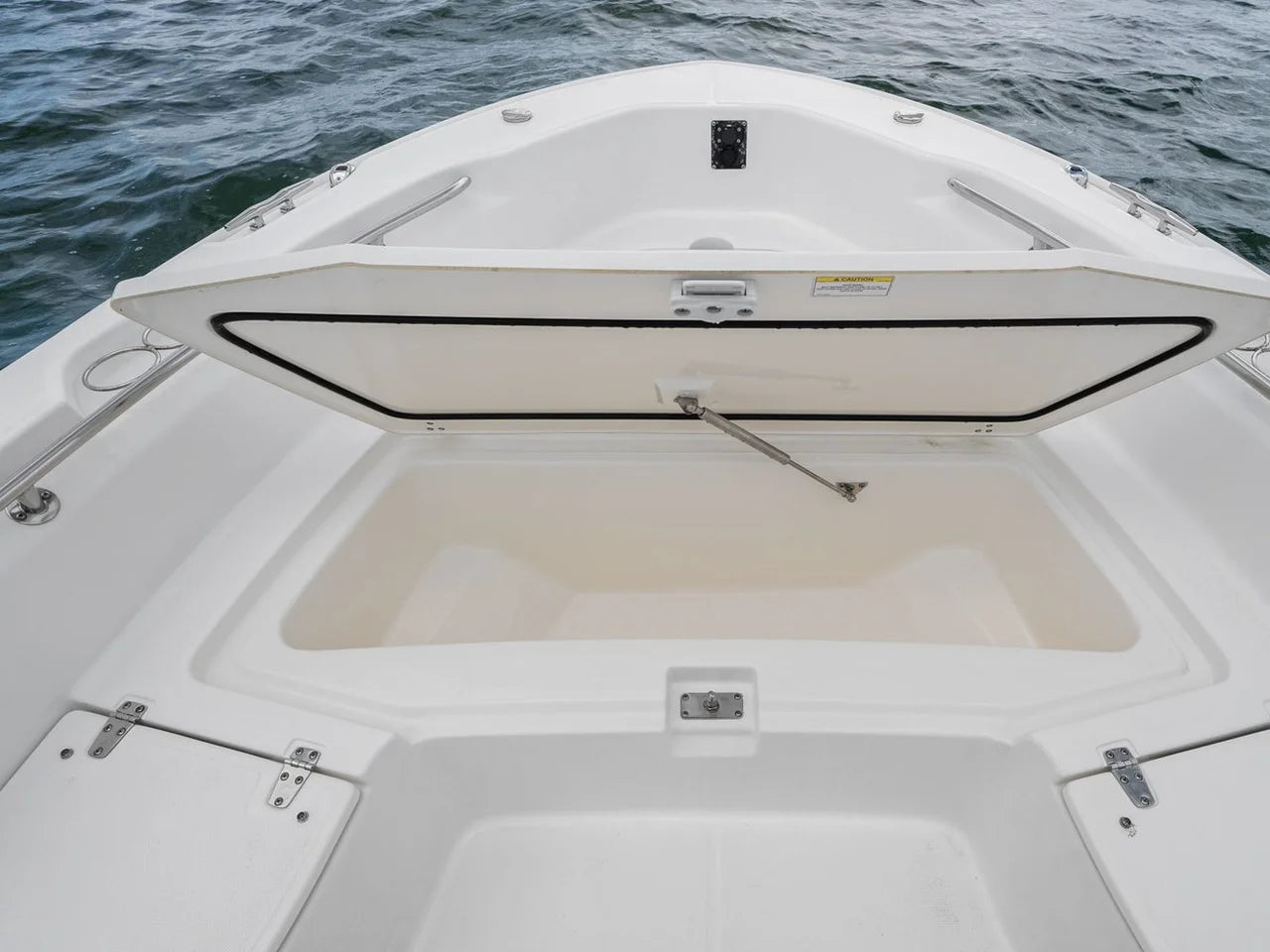 2024 Boston Whaler 250 DAUNTLESS 25.0 feet, St Petersburg, FL #18
