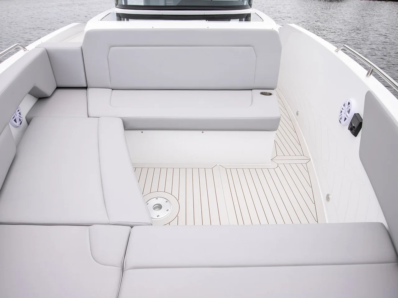 2026 Cruisers Yachts 38 VTR 38.0 feet, Pompano Beach, Florida #24