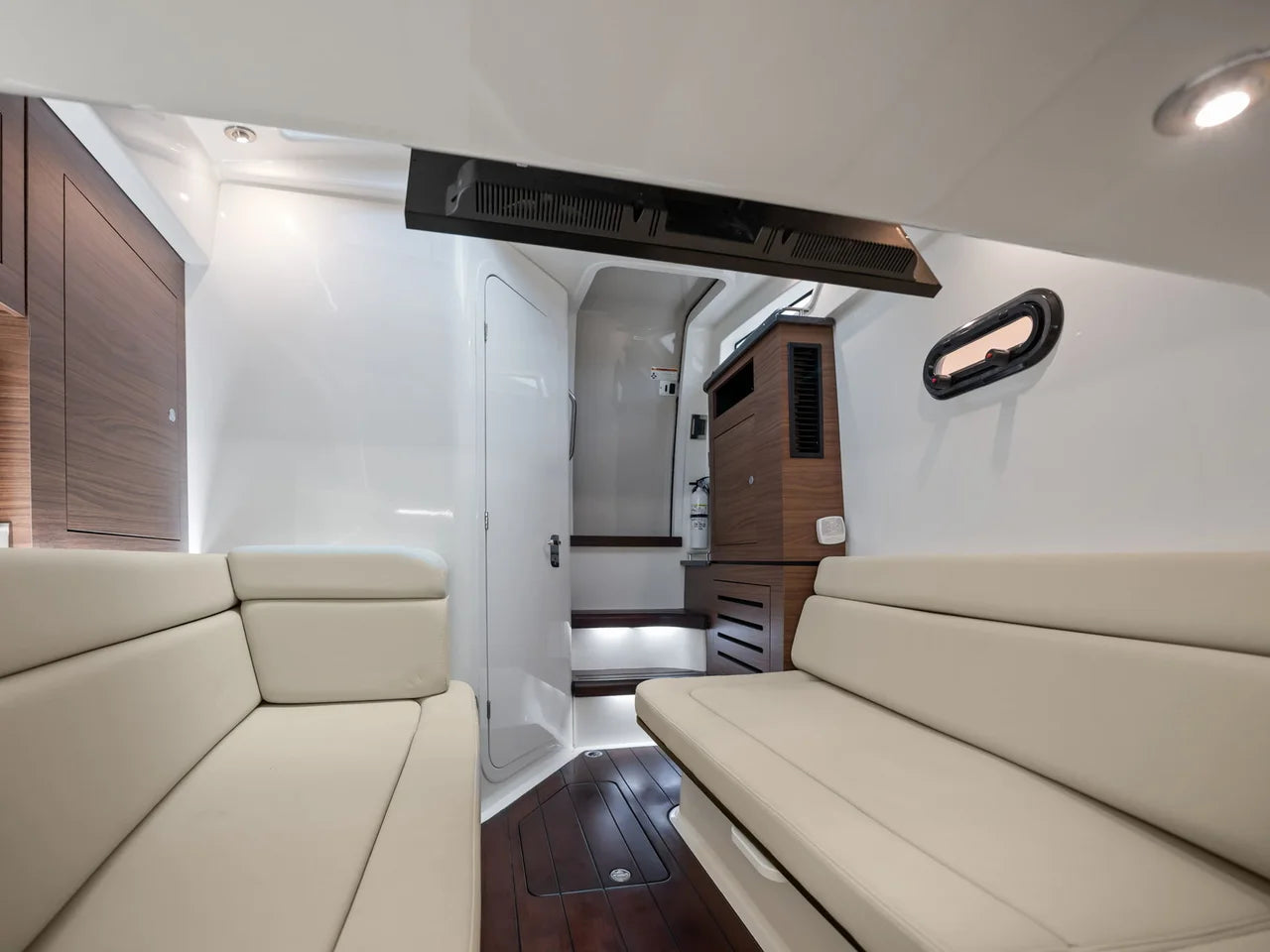 2022 Boston Whaler 350 REALM 35.0 feet, Naples, Florida #34