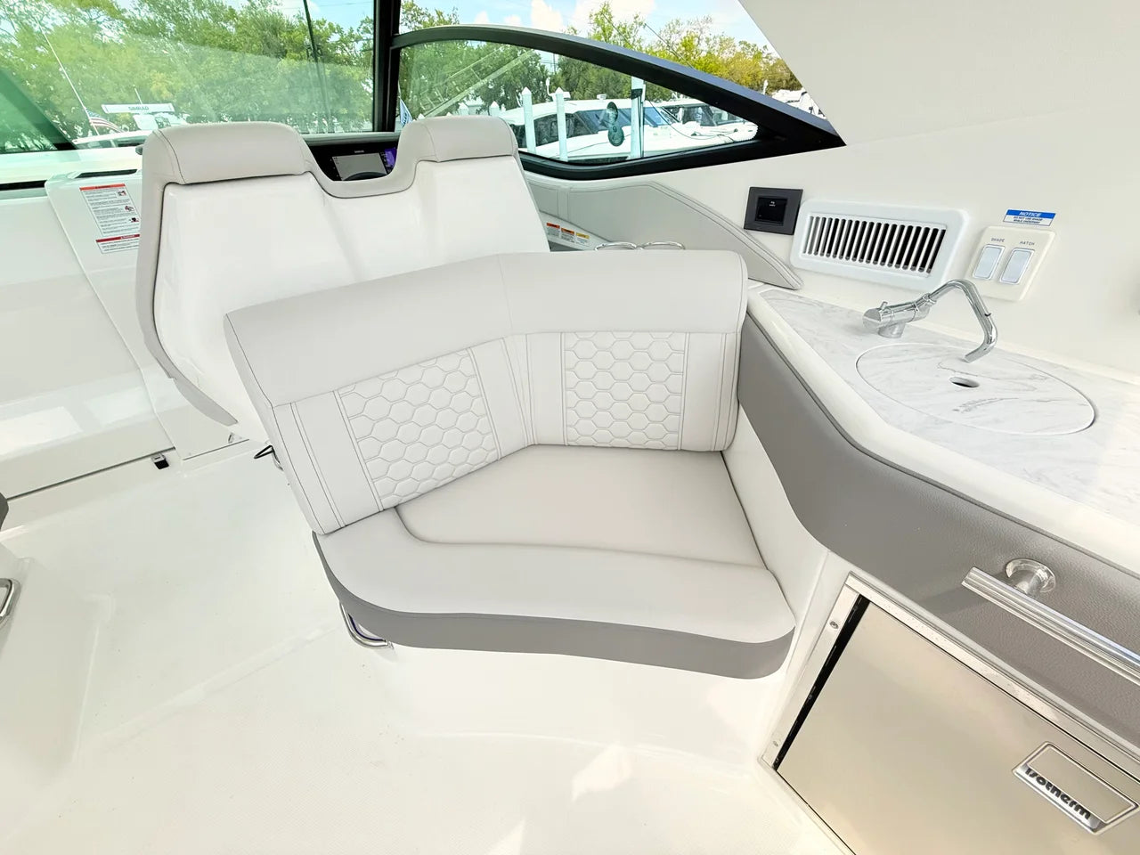 2026 Sea Ray Sundancer 320 Outboard 32.0 feet, Clearwater, Florida #41