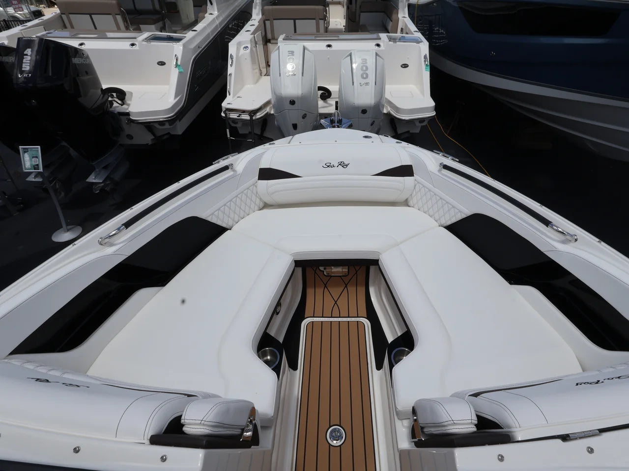 2027 Sea Ray SLX 260 Outboard 26.0 feet, Naples, Florida #27