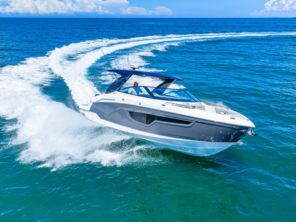 2027 Cruisers Yachts 34 GLS Outboard 34.0 feet, Venice, Florida #15