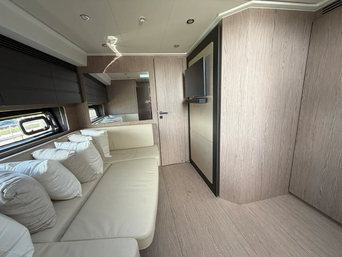 2027 Azimut A45 45.0 feet, Stuart, Florida #54