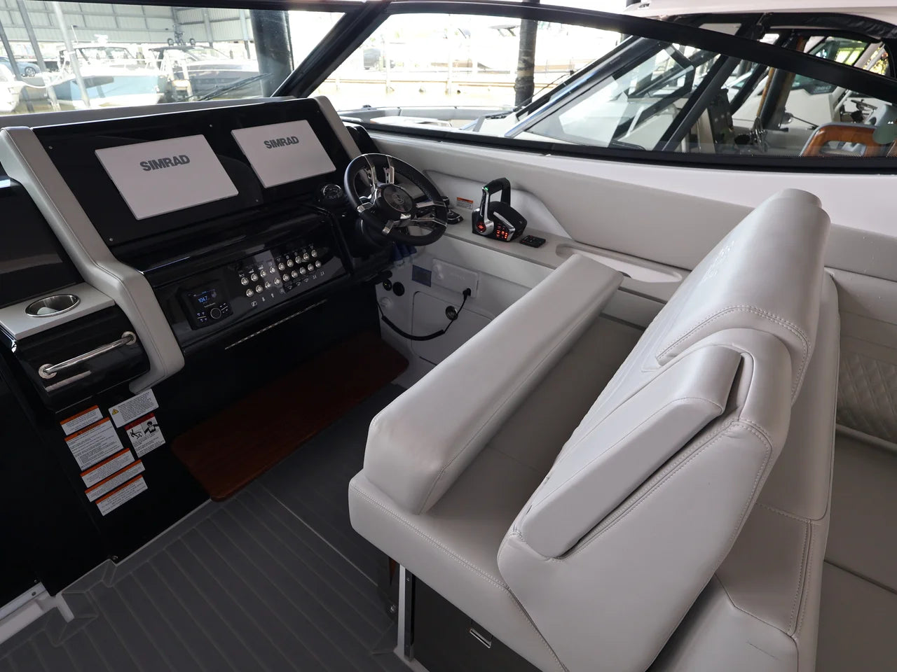 2026 Cruisers Yachts 38 GLS Outboard 38.0 feet, Naples, Florida #25