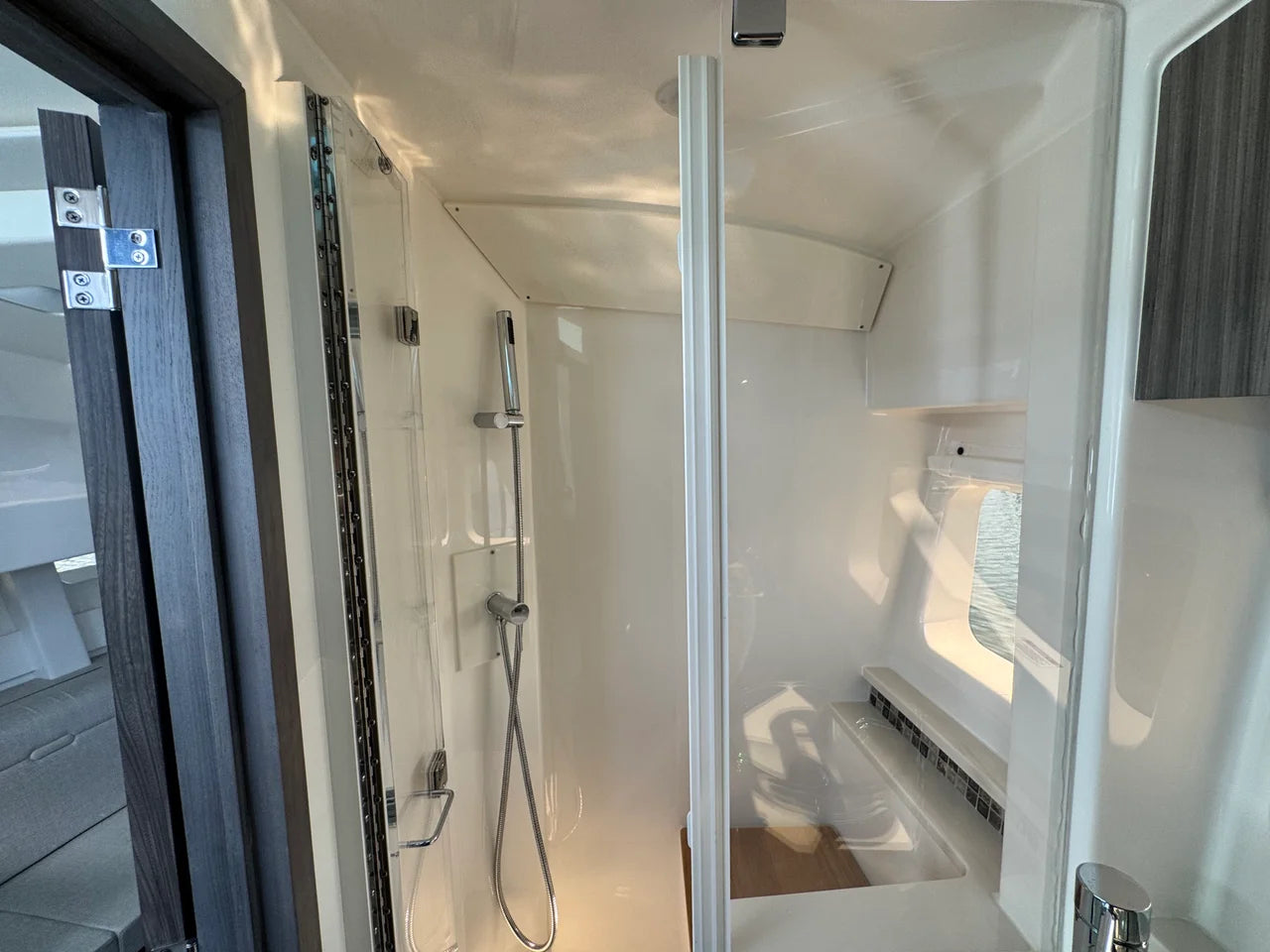 2025 Sea Ray 370 SUNDANCER OB 39.0 feet, Clearwater, Florida #38
