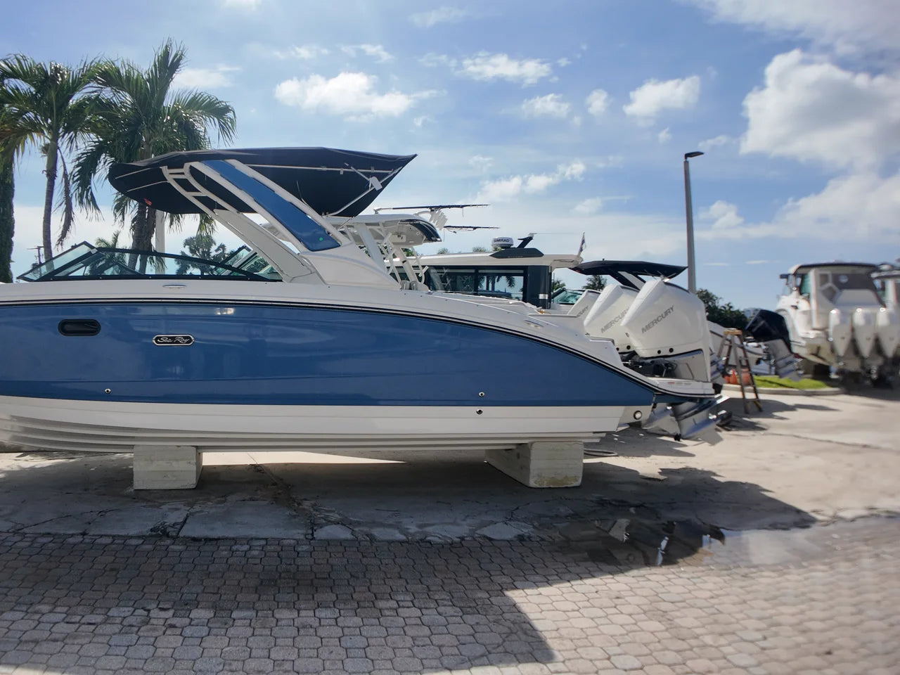 2027 Sea Ray SDX 290 Outboard 29.0 feet, Pompano Beach, Florida #2