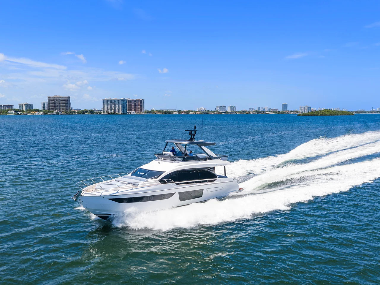 2025 Azimut 68 FLY 68.0 feet, Miami, FL #24
