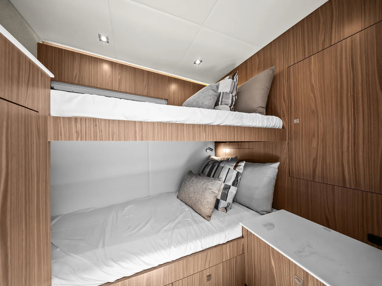 2025 Cruisers Yachts 50 Cantius 50.0 feet, St. Petersburg, Florida #67