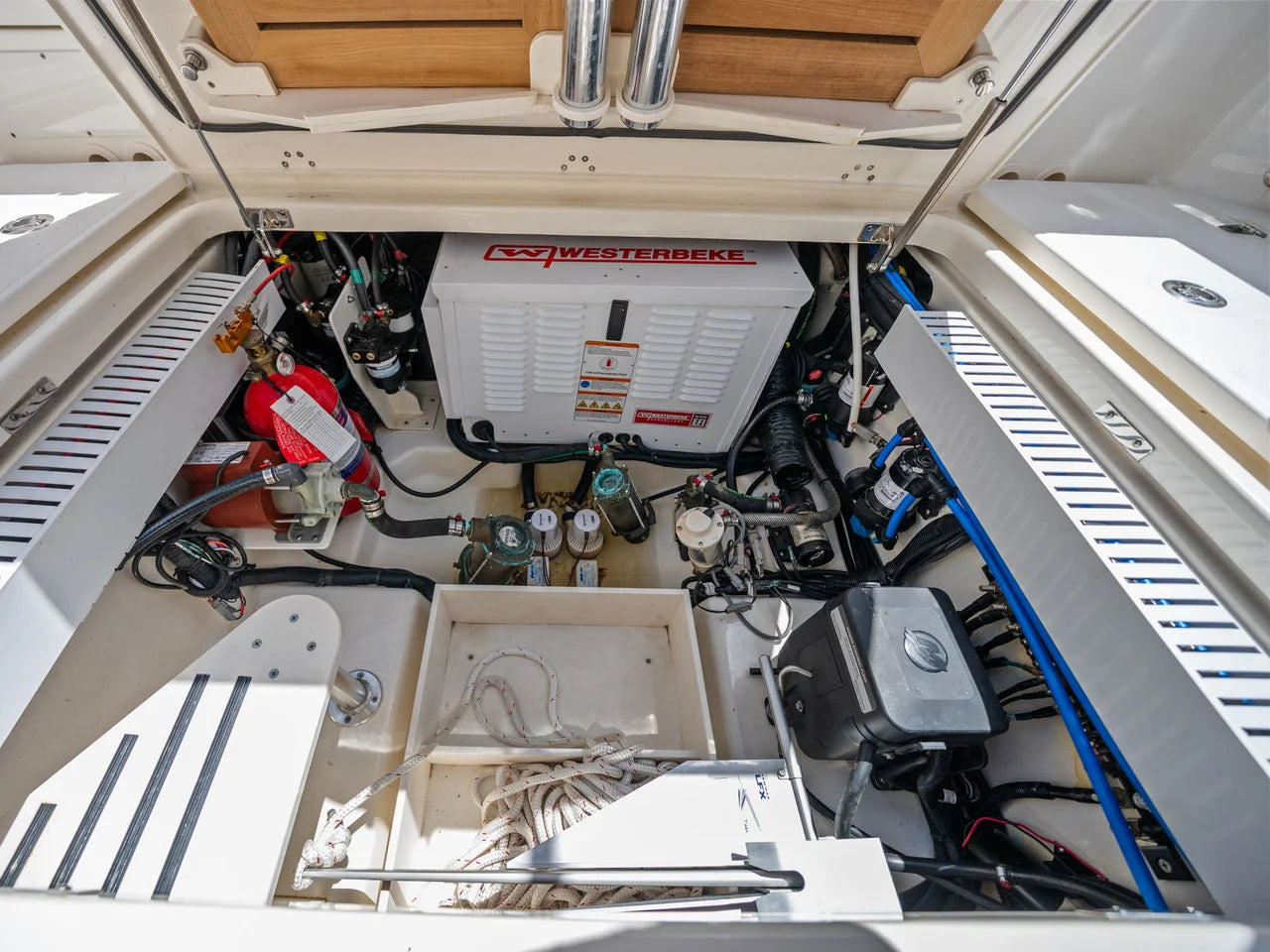 2022 Boston Whaler 350 REALM 35.0 feet, Naples, Florida #23