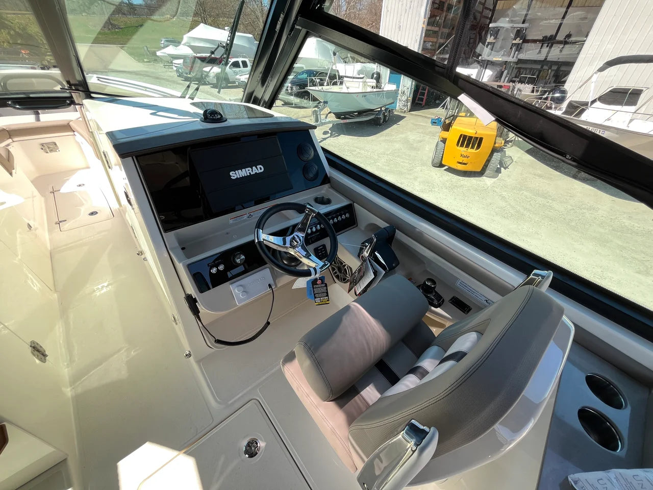 2026 Boston Whaler 330 Vantage 33.0 feet, Wakefield, RI #21