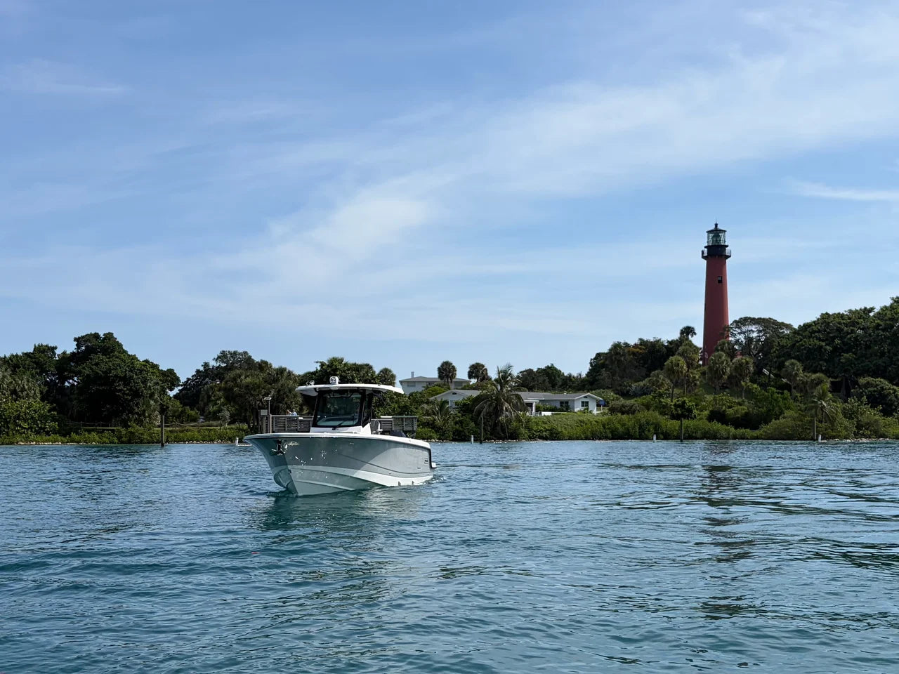2026 Boston Whaler 330 Outrage 33.0 feet, Jupiter, Florida #7