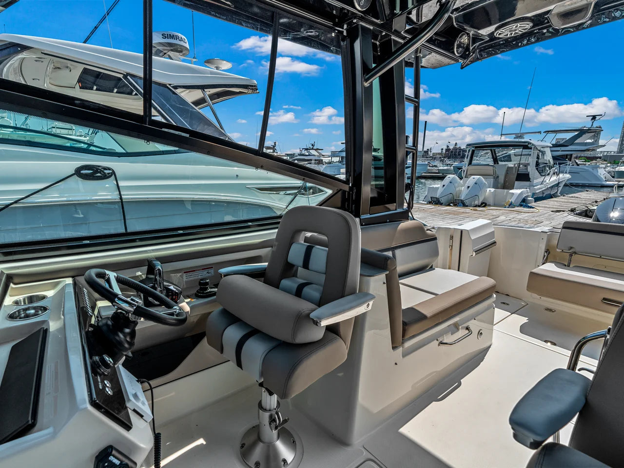 2026 Boston Whaler 330 Vantage 33.0 feet, Quincy, MA #18