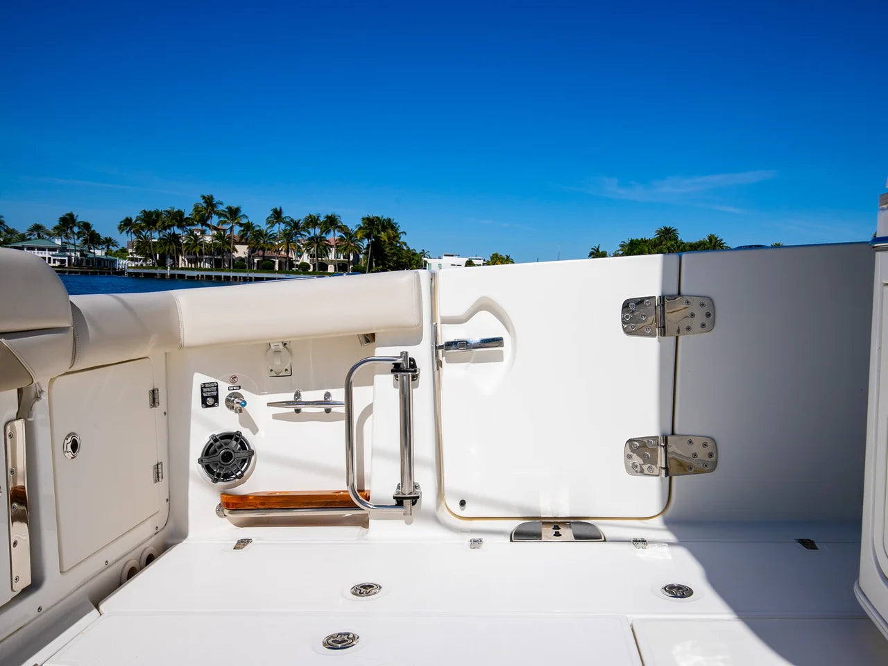 2024 Boston Whaler 380 OUTRAGE 38.0 feet, Ft. Lauderdale, FL #32