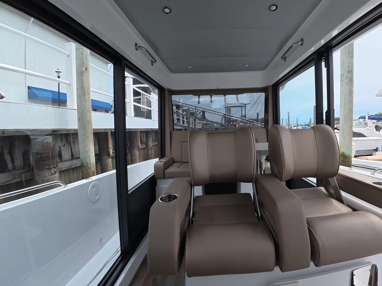 2026 Cruisers Yachts 38 VTR EC 38.0 feet, Somers Point, New Jersey #27