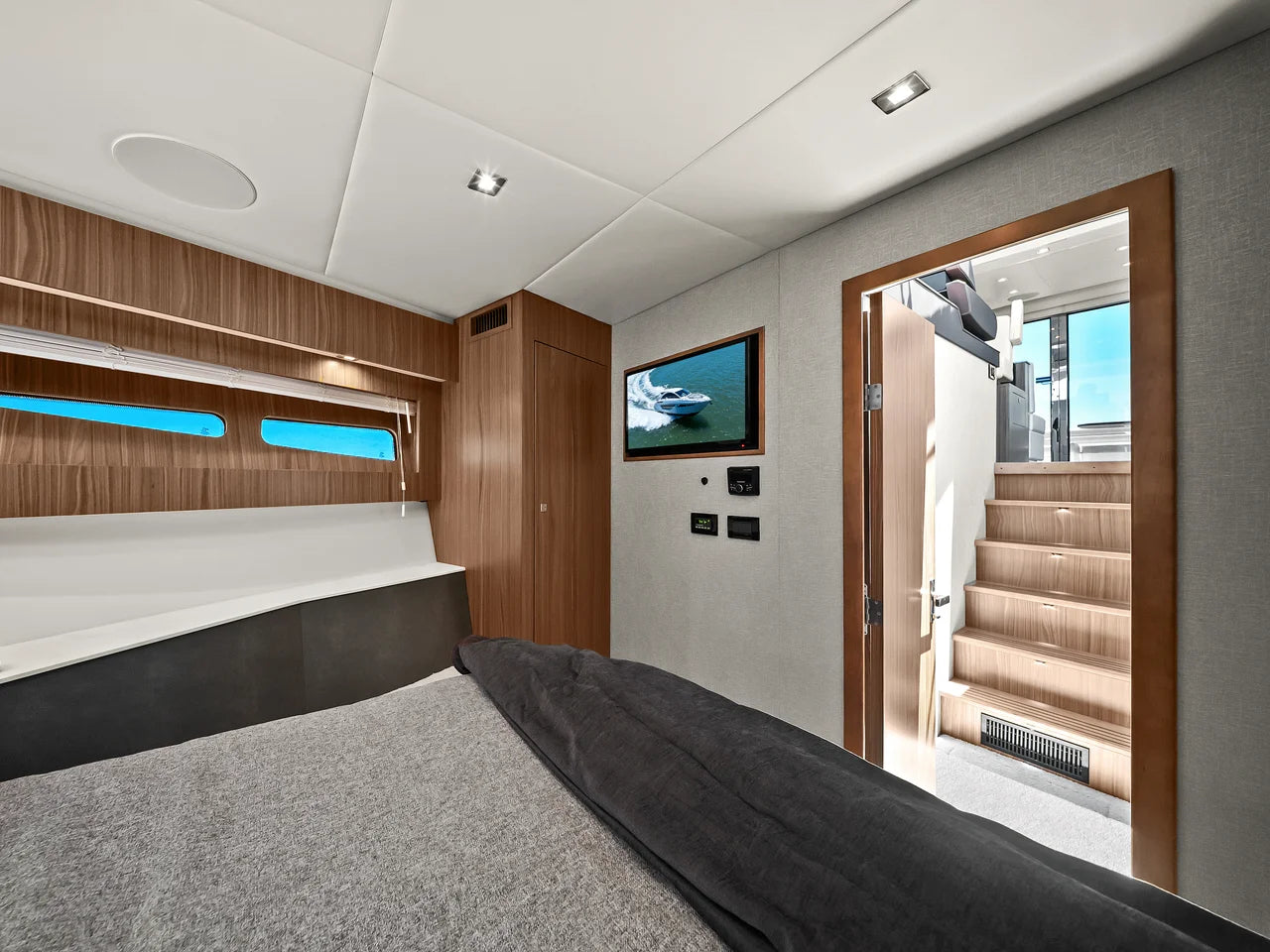 2025 Cruisers Yachts 50 Cantius 50.0 feet, St. Petersburg, Florida #47