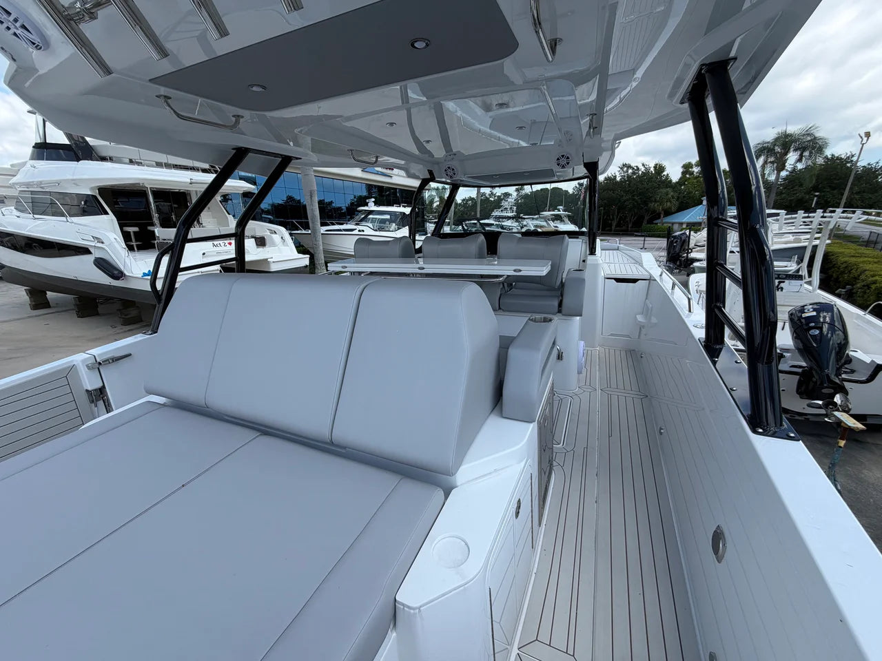 2026 Cruisers Yachts 38 VTR 38.0 feet, Stuart, Florida #7