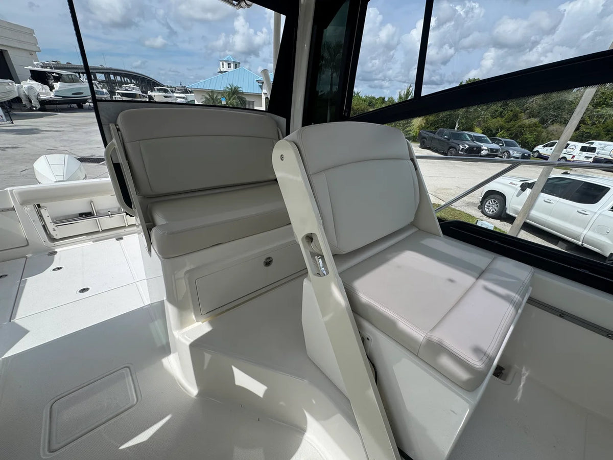 2026 Boston Whaler 325 CONQUEST 32.0 feet, Stuart, Florida #29