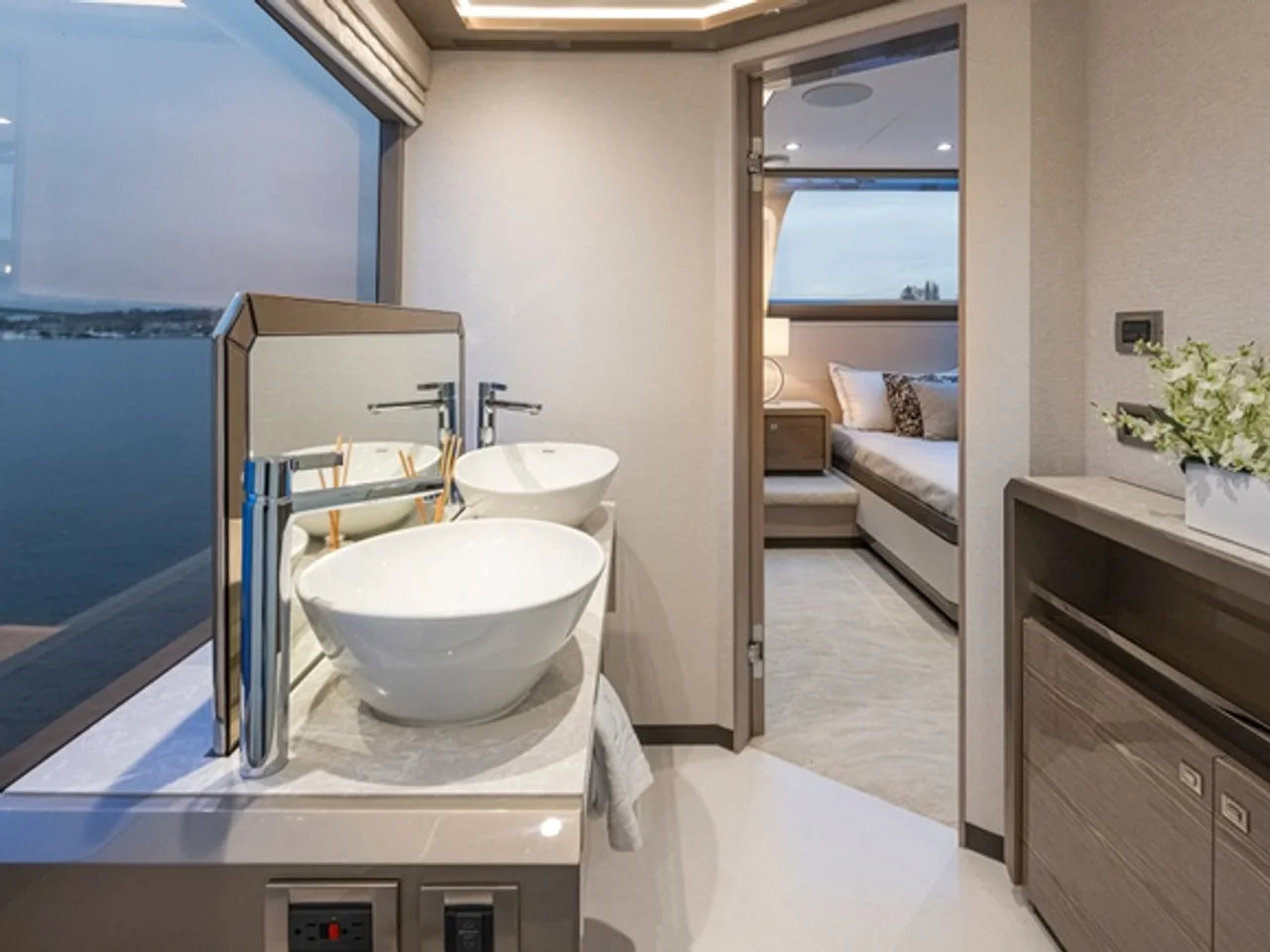 2027 Ocean Alexander 27R 93.0 feet, Pompano Beach, FL #62