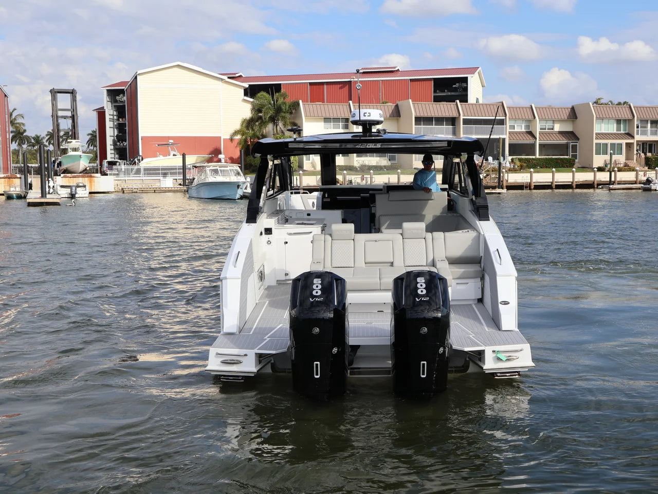 2026 Cruisers Yachts 42 GLS Outboard 42.0 feet, Naples, Florida #10