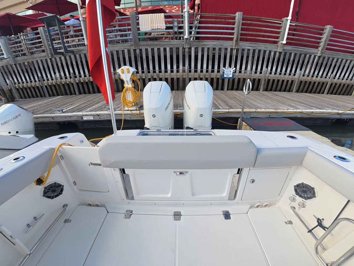 2027 Boston Whaler 330 Outrage 33.0 feet, Ocean View, NJ #4