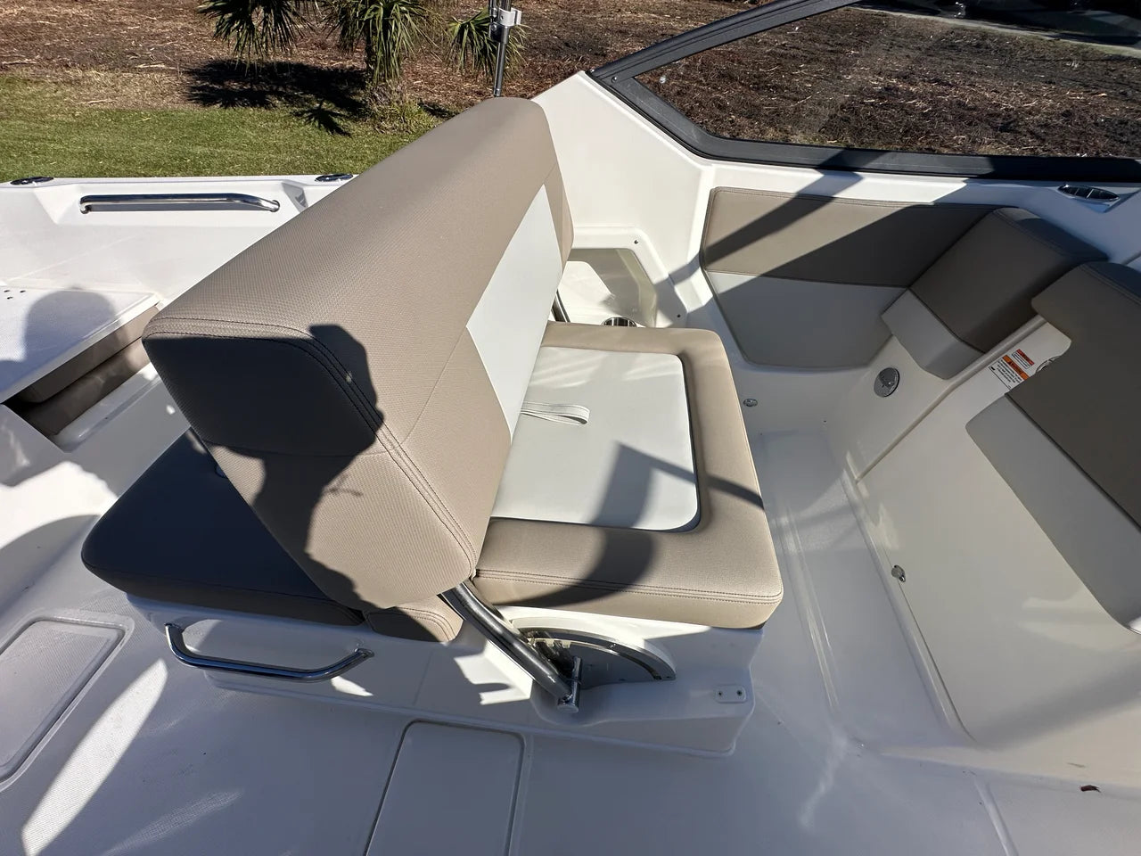 2025 Boston Whaler 210 Vantage 21.0 feet, Savannah, Georgia #21