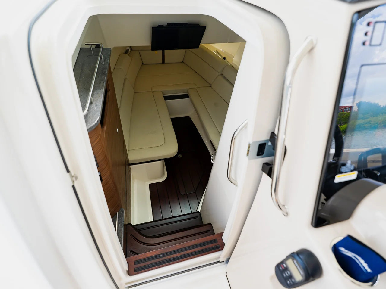 2023 Boston Whaler 350 Realm 35.0 feet, Clearwater, Florida #117