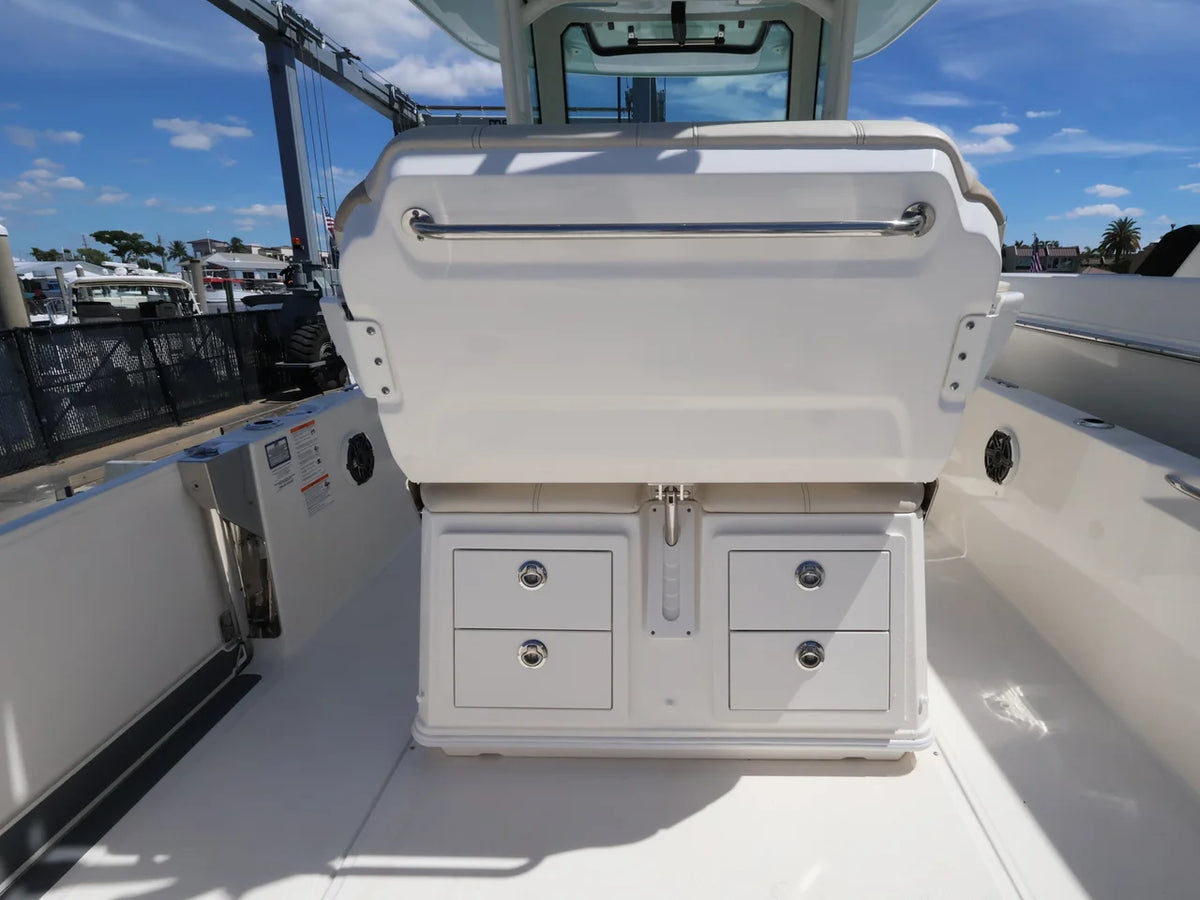 2027 Boston Whaler 280 Dauntless 28.0 feet, Naples, Florida #11