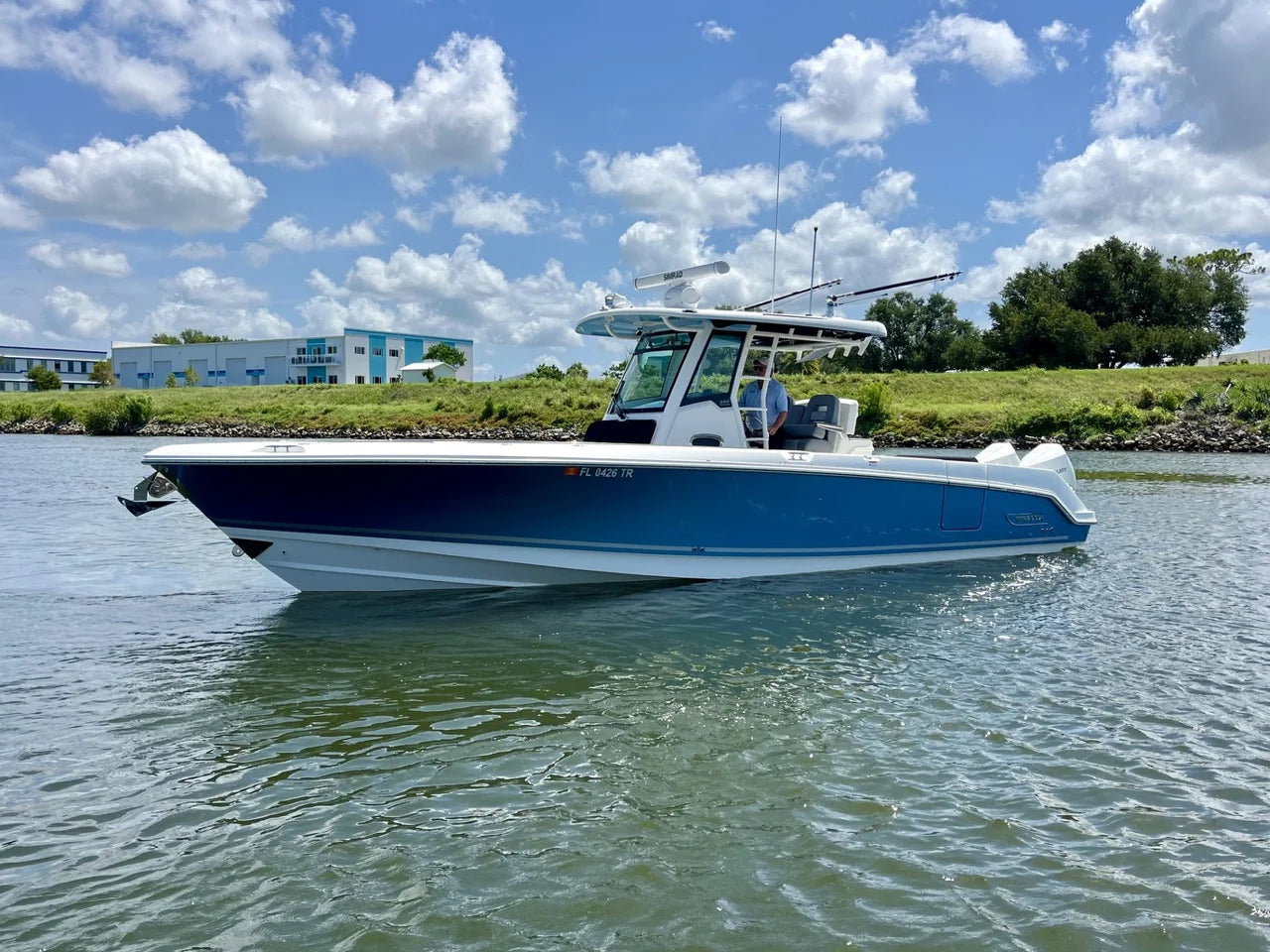 2023 Boston Whaler 330 OUTRAGE 33.0 feet, Venice, Florida #3