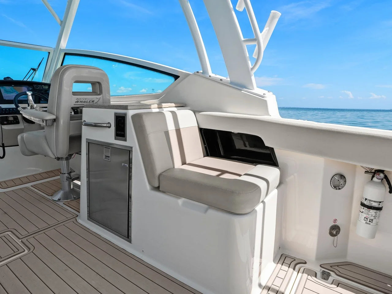 2022 Boston Whaler 280 VANTAGE 28.0 feet, St Petersburg, FL #63