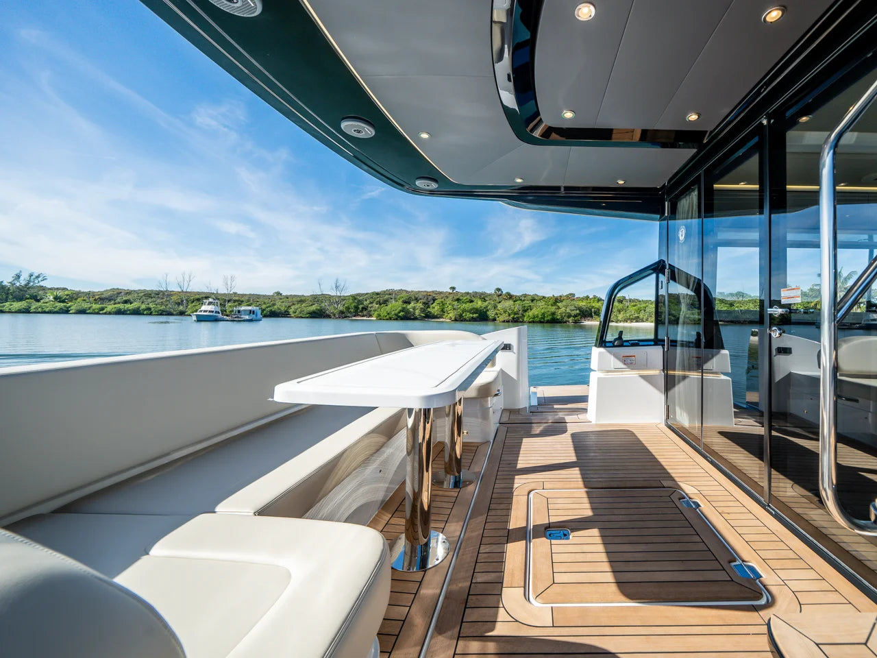2026 Cruisers Yachts 57 FLY 57.0 feet, Stuart, Florida #14