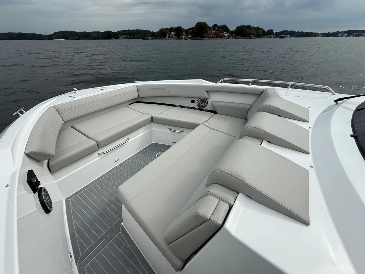 2026 Cruisers Yachts 38 GLS 37.0 feet, Lake Ozark, MO #42