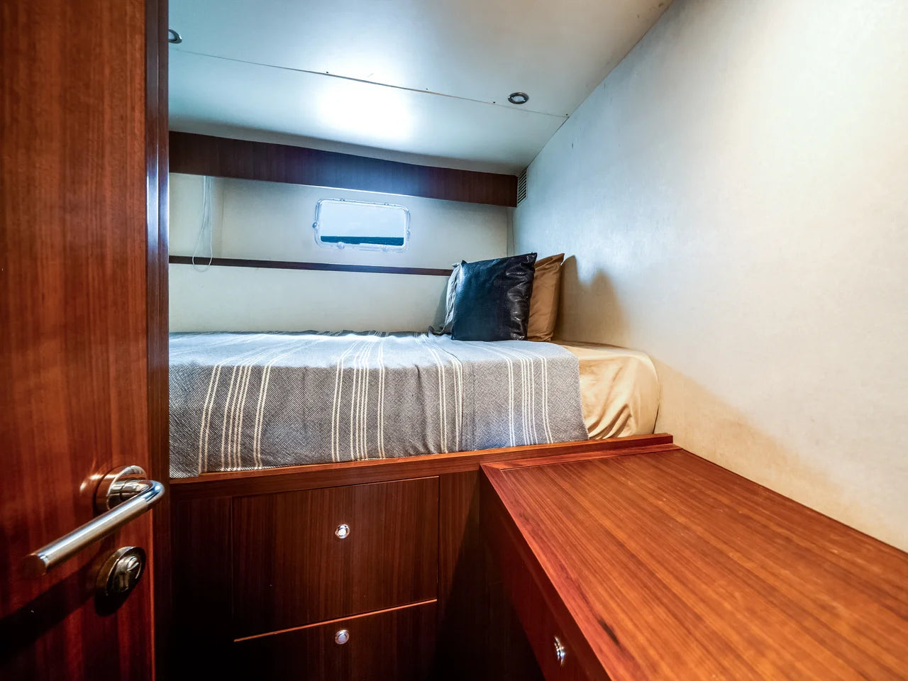 2016 Ocean Alexander 90 SKY LOUNGE 90.0 feet, Ft Lauderdale, FL #68