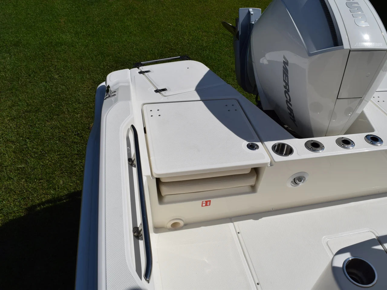 2027 Boston Whaler 220 Dauntless 22.0 feet, Thunderbolt, GA #5