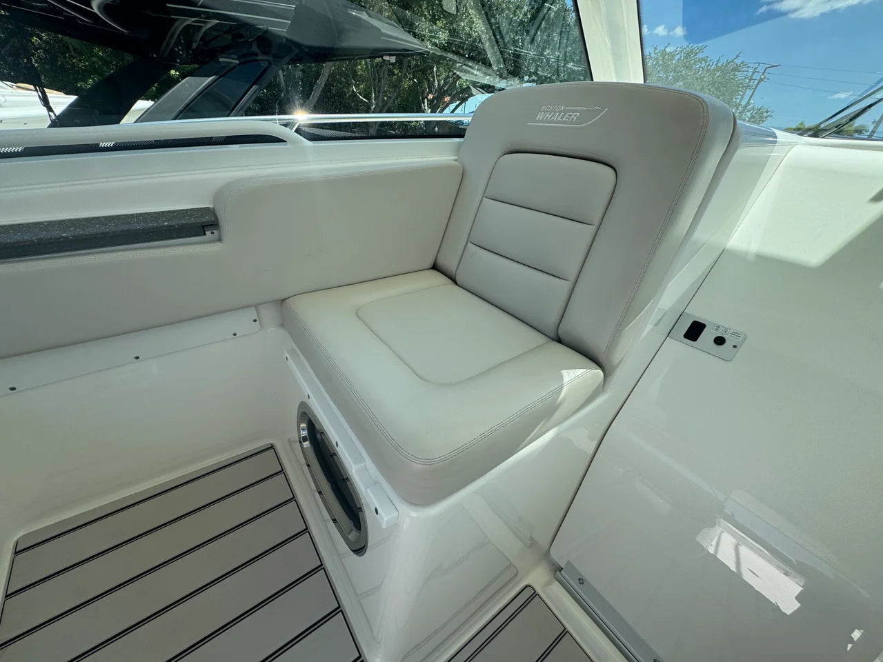 2018 Boston Whaler 315 CONQUEST 31.0 feet, Stuart, Florida #22