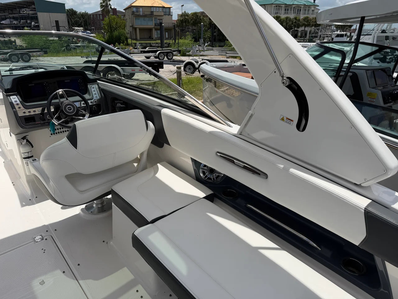 2022 Chaparral 307 SSX 30.0 feet, Seabrook, TX #21