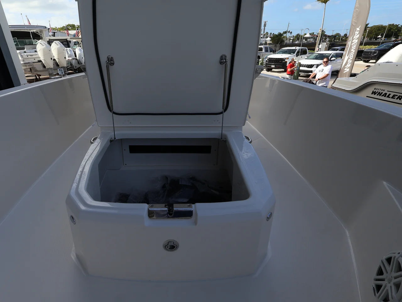 2026 Boston Whaler 220 Dauntless 22.0 feet, Naples, Florida #23