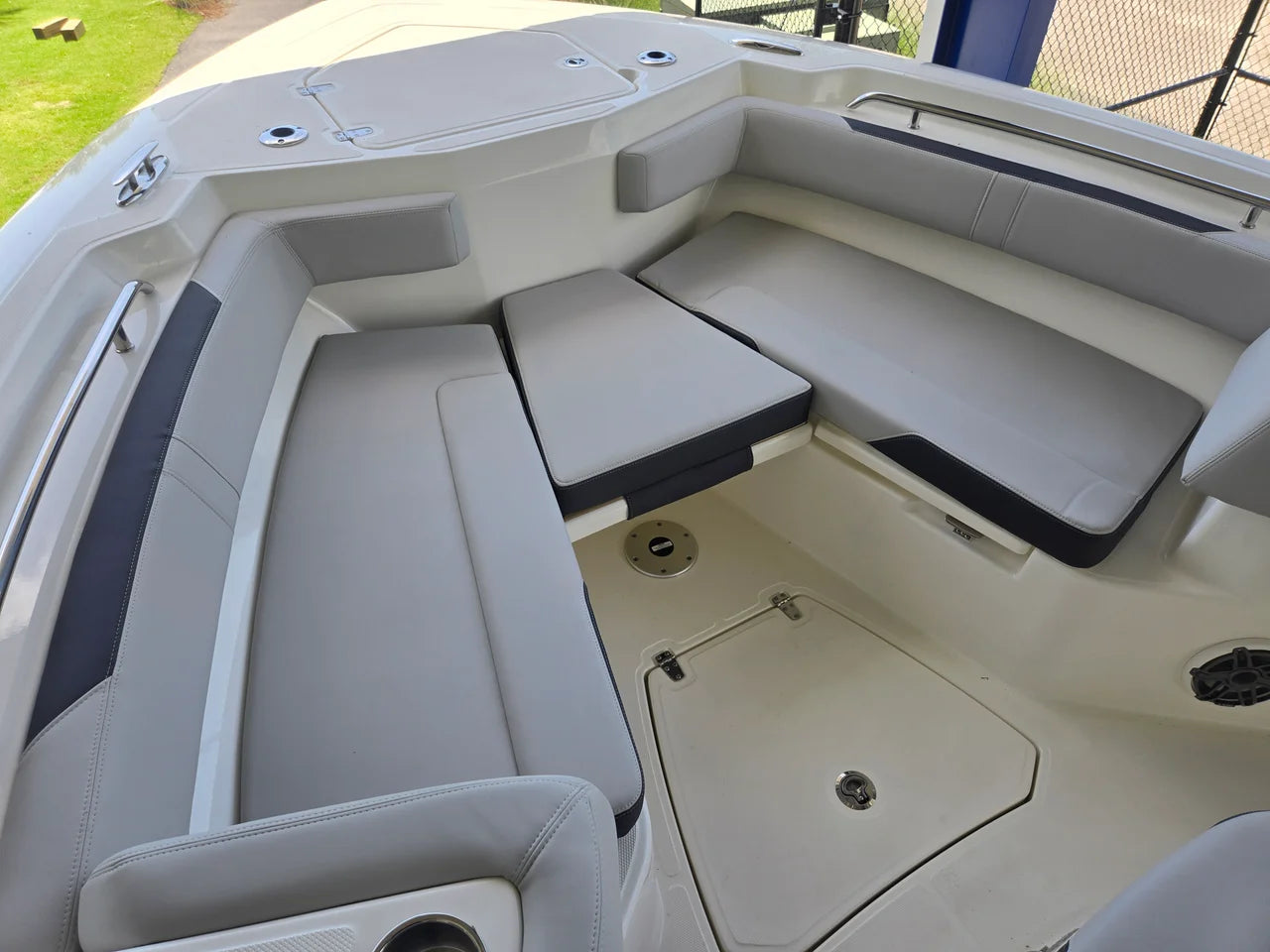 2027 Boston Whaler 330 Outrage 33.0 feet, Charleston, SC #23