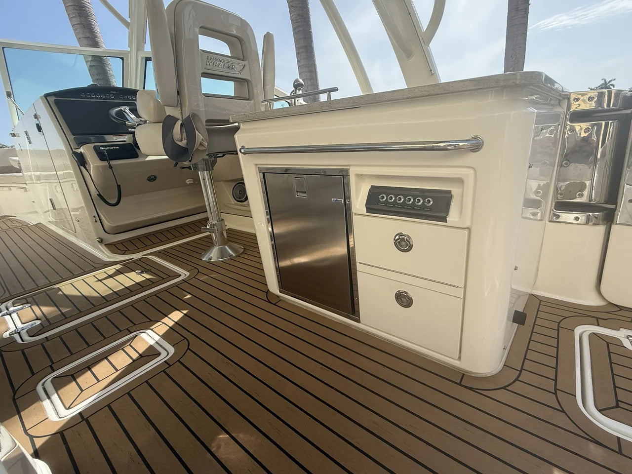 2018 Boston Whaler 320 VANTAGE 32.0 feet, Pompano Beach, Florida #44